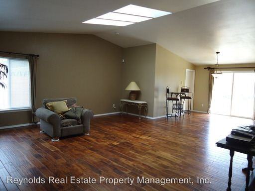 8046 Fairview Rd SW - Photo 3 of 16