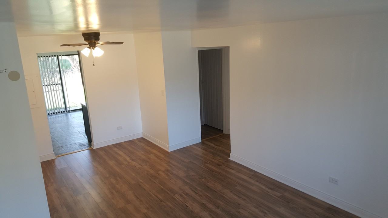 1851 N Green Ln N #1A - Photo 5 of 16