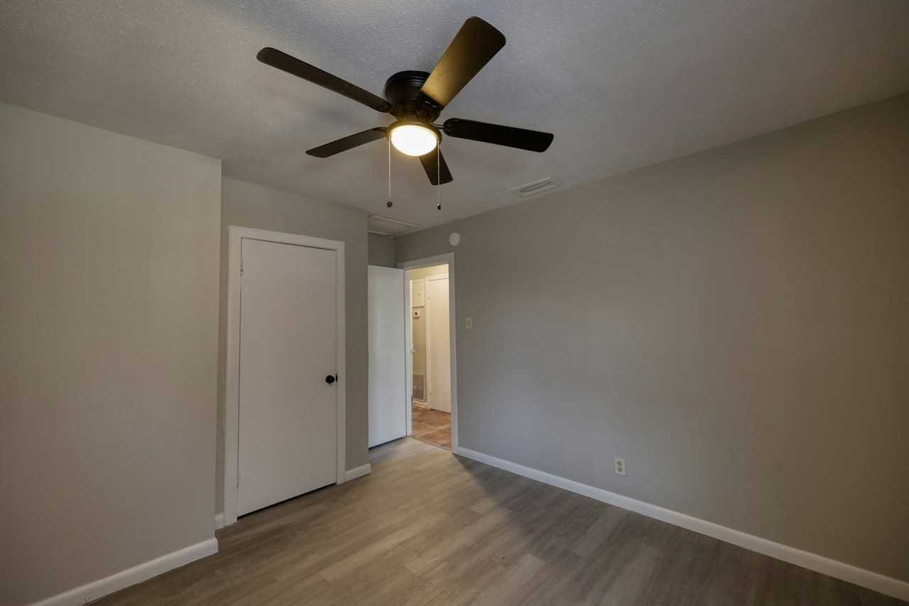 250 Arapahoe Drive, Unit 3B - Photo 3 of 7
