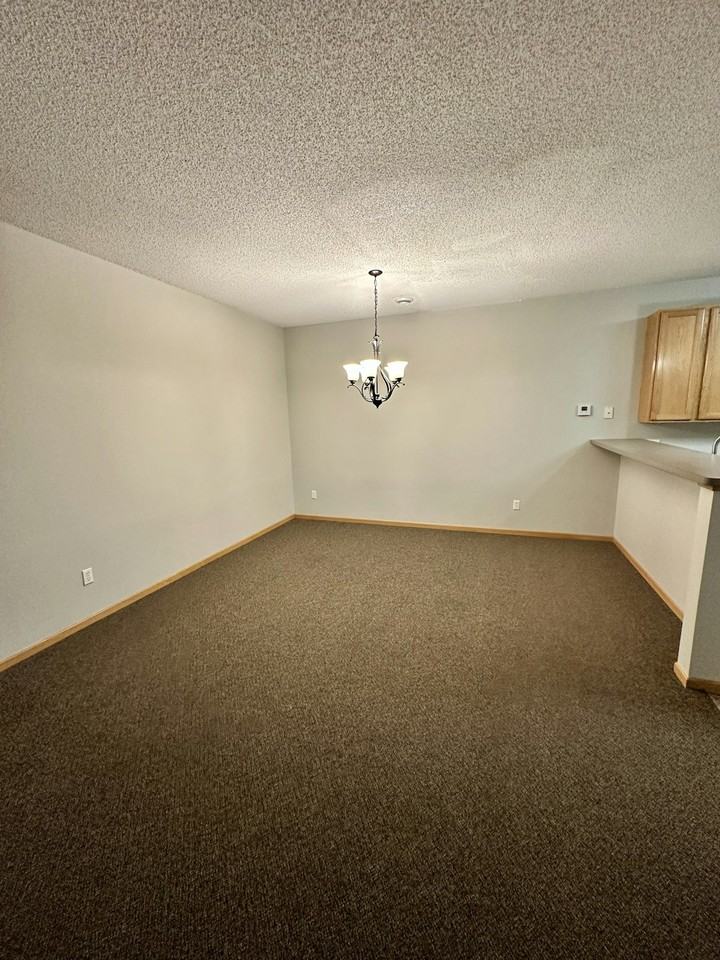 13037 Europa Trail Way N, Unit C - Photo 4 of 21