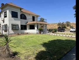 345 North Van Ness Avenue, Unit A - Downstairs - Photo 1 of 1