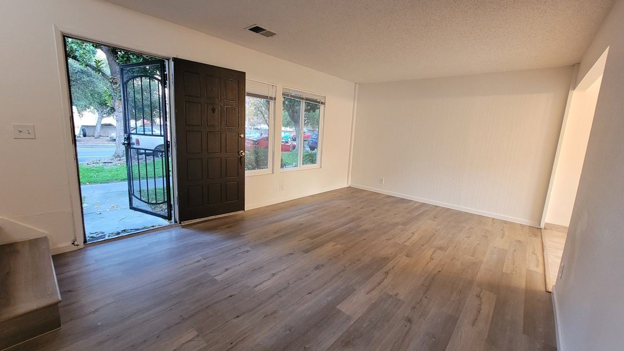 289 Jose Figueres Avenue - Photo 3 of 24