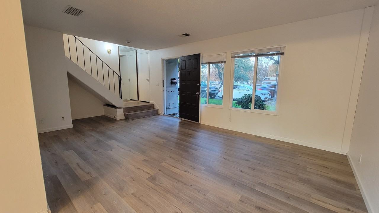 289 Jose Figueres Avenue - Photo 6 of 24