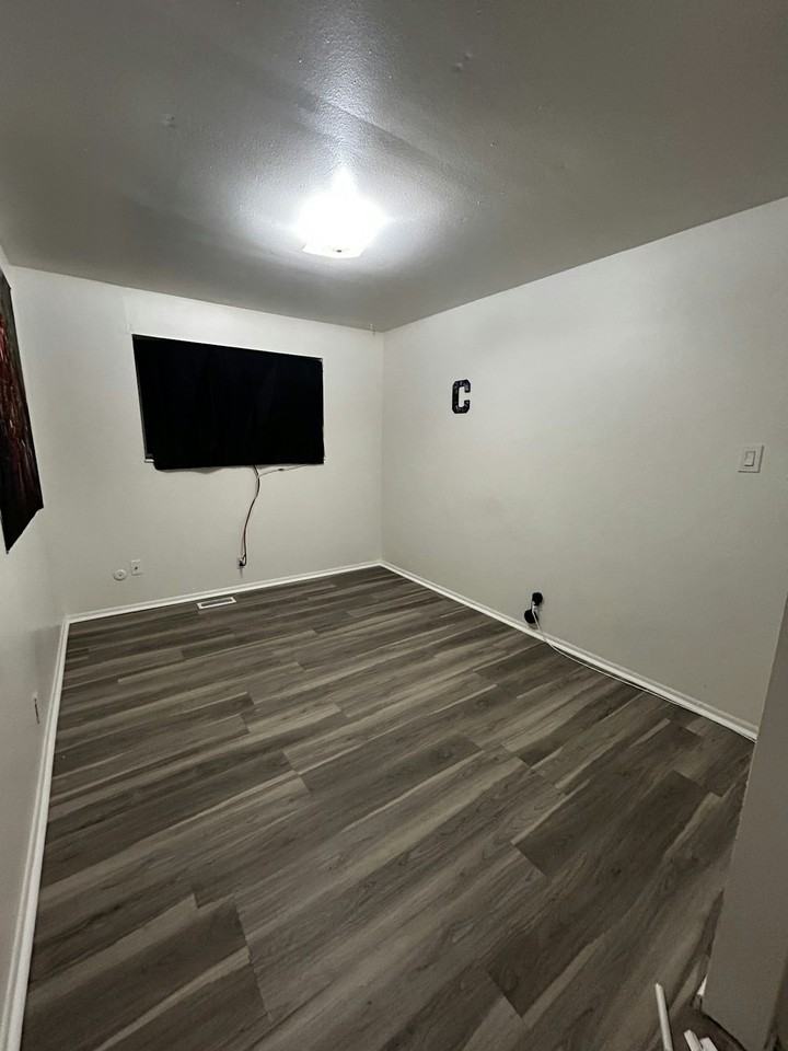 1206 Harris Avenue - Photo 2 of 16