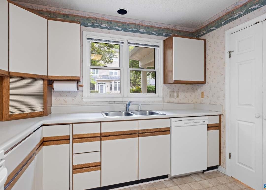 1184 Partridge Lane #1 - Photo 5 of 25