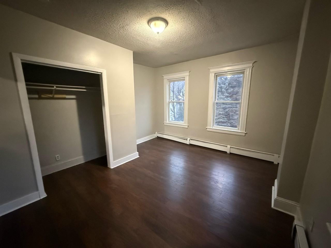 197 Glen Street - Photo 3 of 9