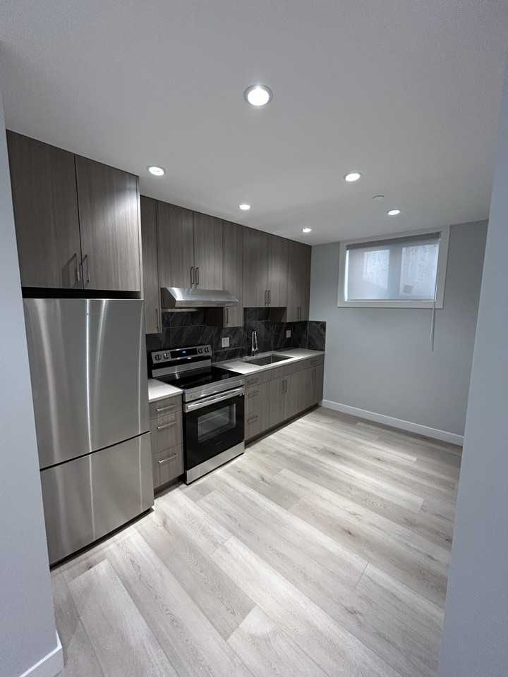 3340 West King Edward Avenue #2 - Photo 4 of 12