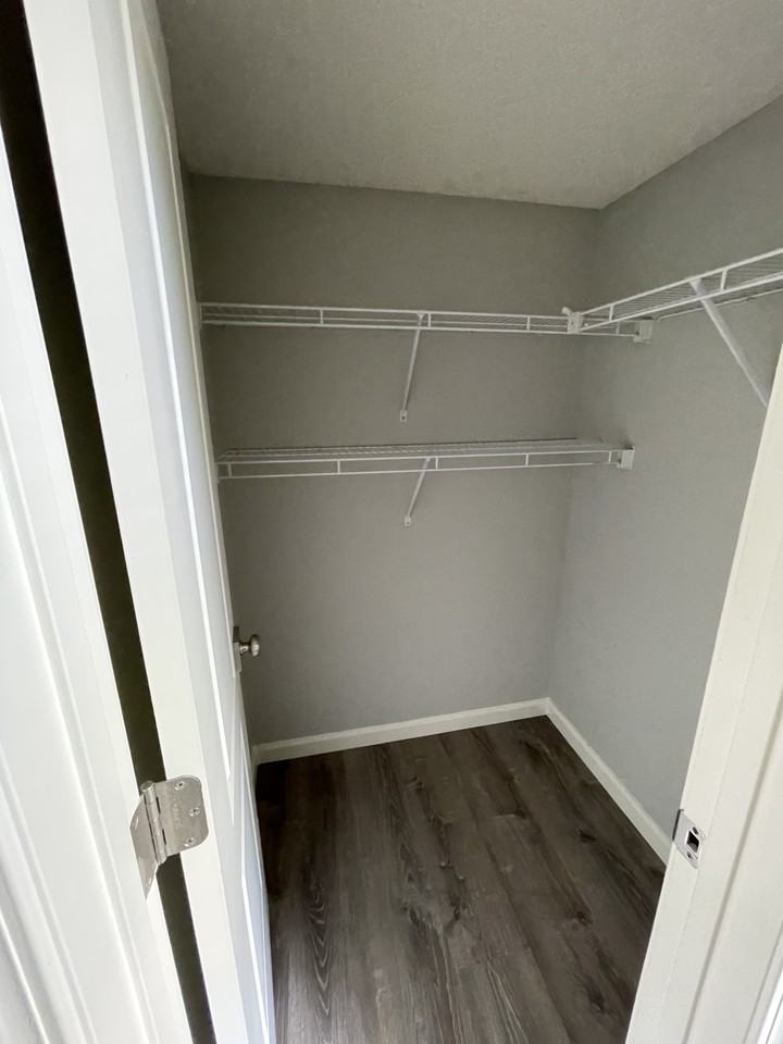 230 Mount Hope Court - Photo 3 of 7