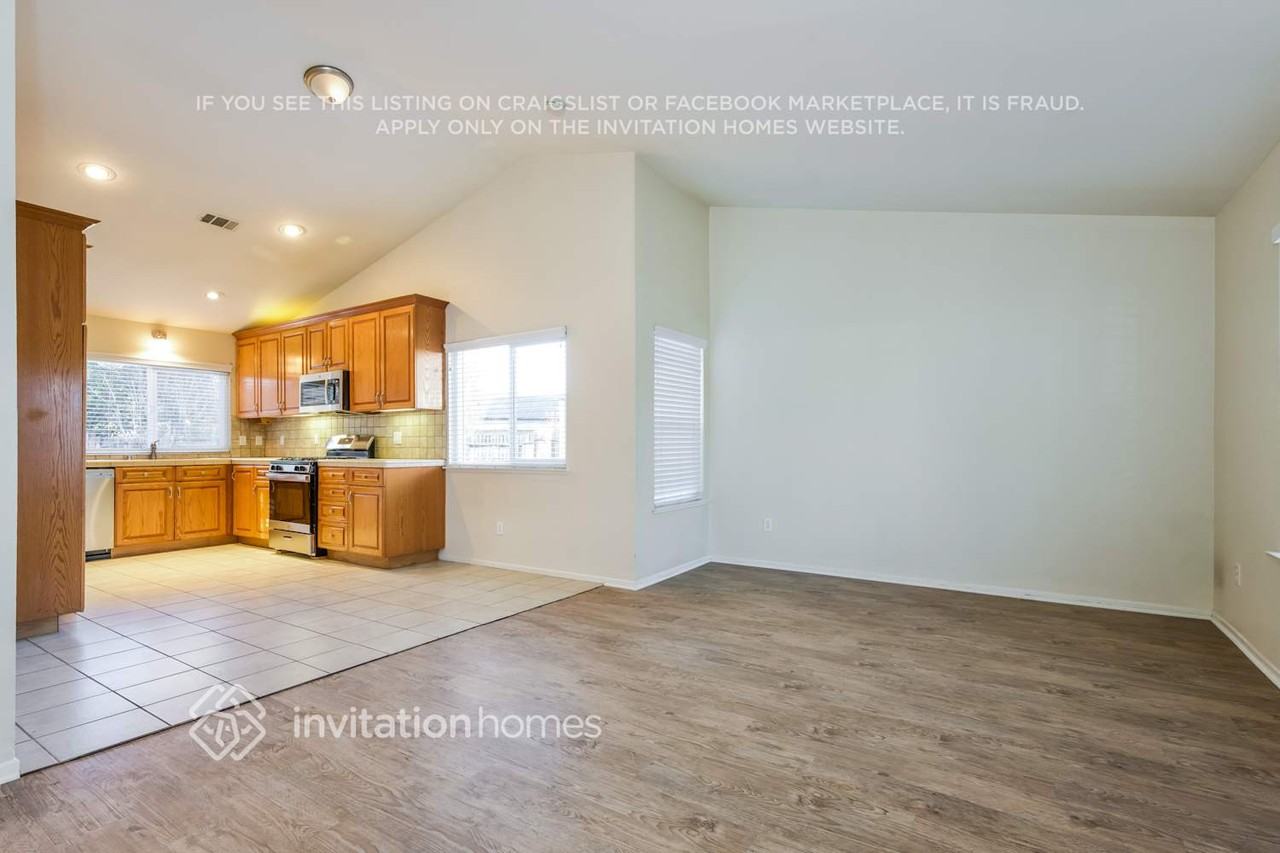 3541 W Avenue J3 - Photo 3 of 17