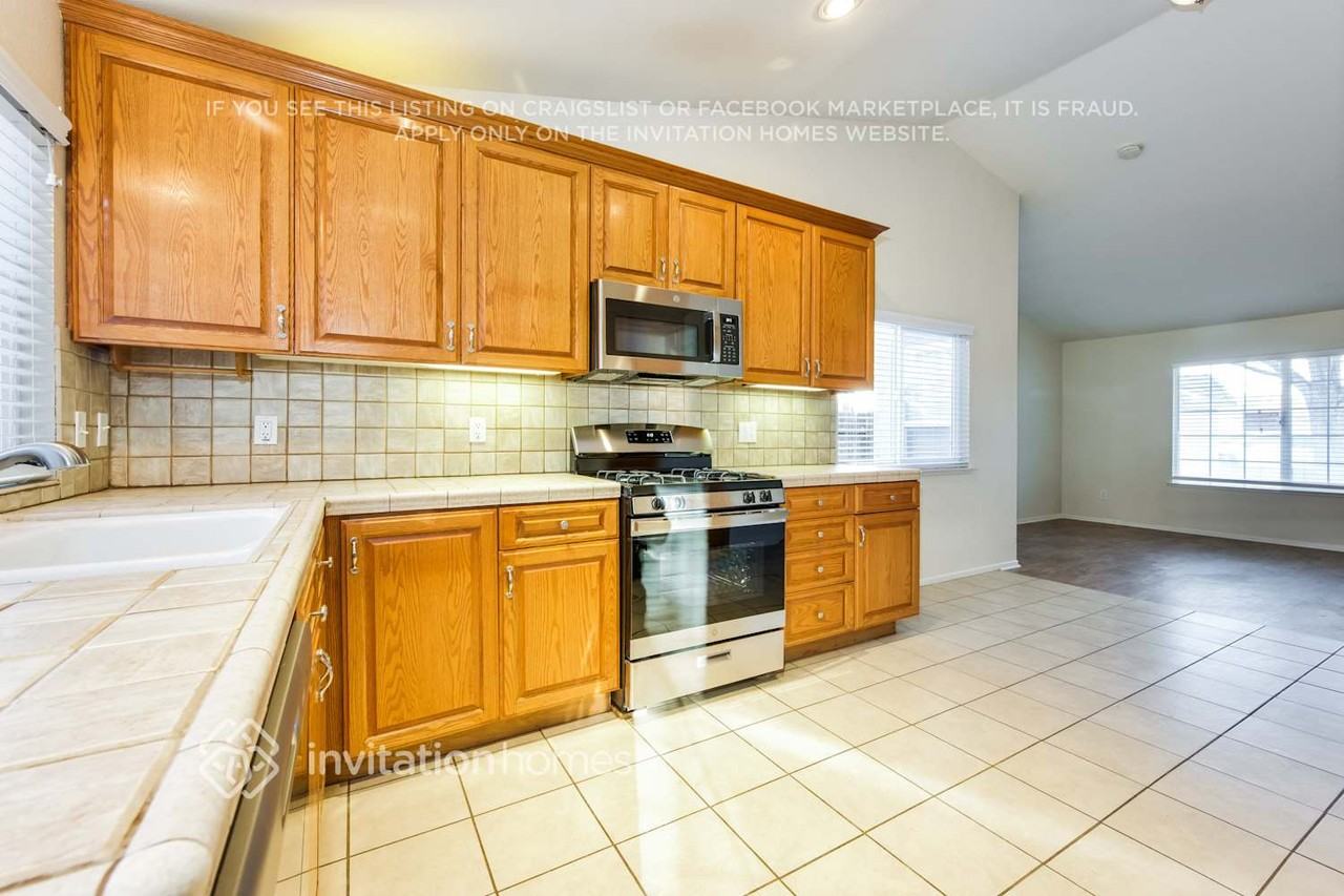 3541 W Avenue J3 - Photo 6 of 17