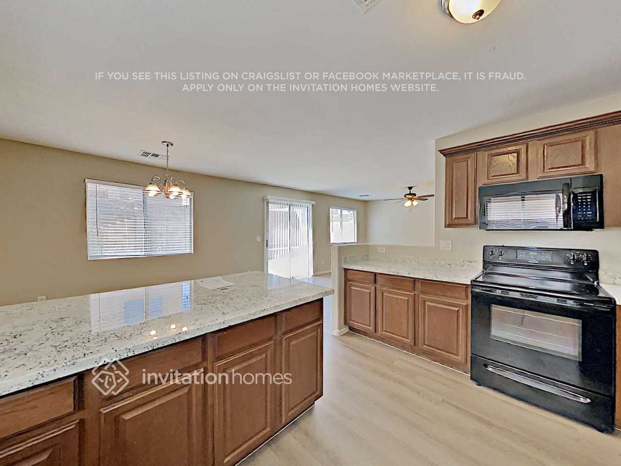 6829 N 130th Ave - Photo 7 of 20