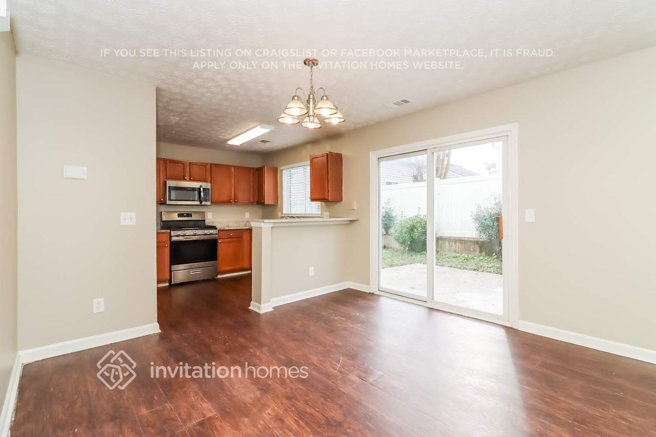 866 Windcroft Circle Northwest - Photo 7 of 18