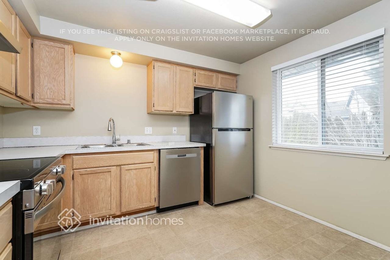 1111 Willow Street - Photo 7 of 18