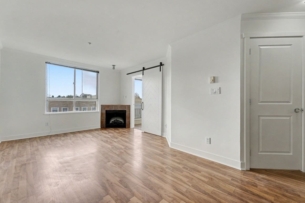 2265 East Hastings Street - Photo 6 of 20