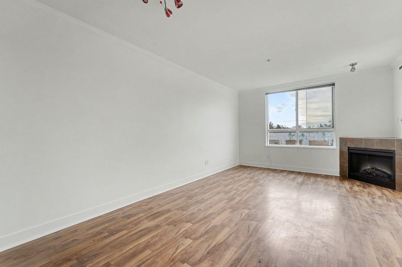 2265 East Hastings Street - Photo 7 of 20