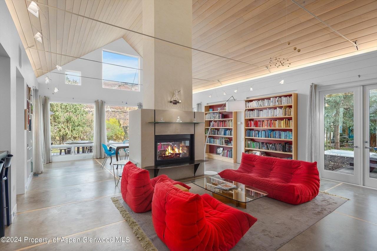 1270 Mountain View Drive - Photo 2 of 50