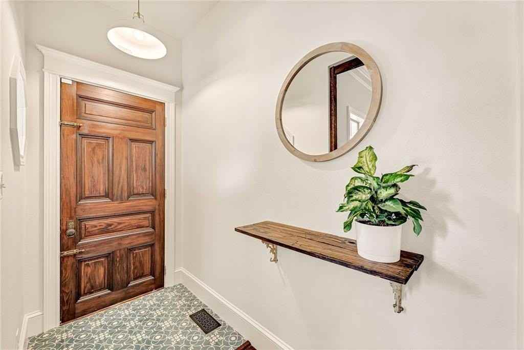 801 Northwest C Street - Photo 4 of 50