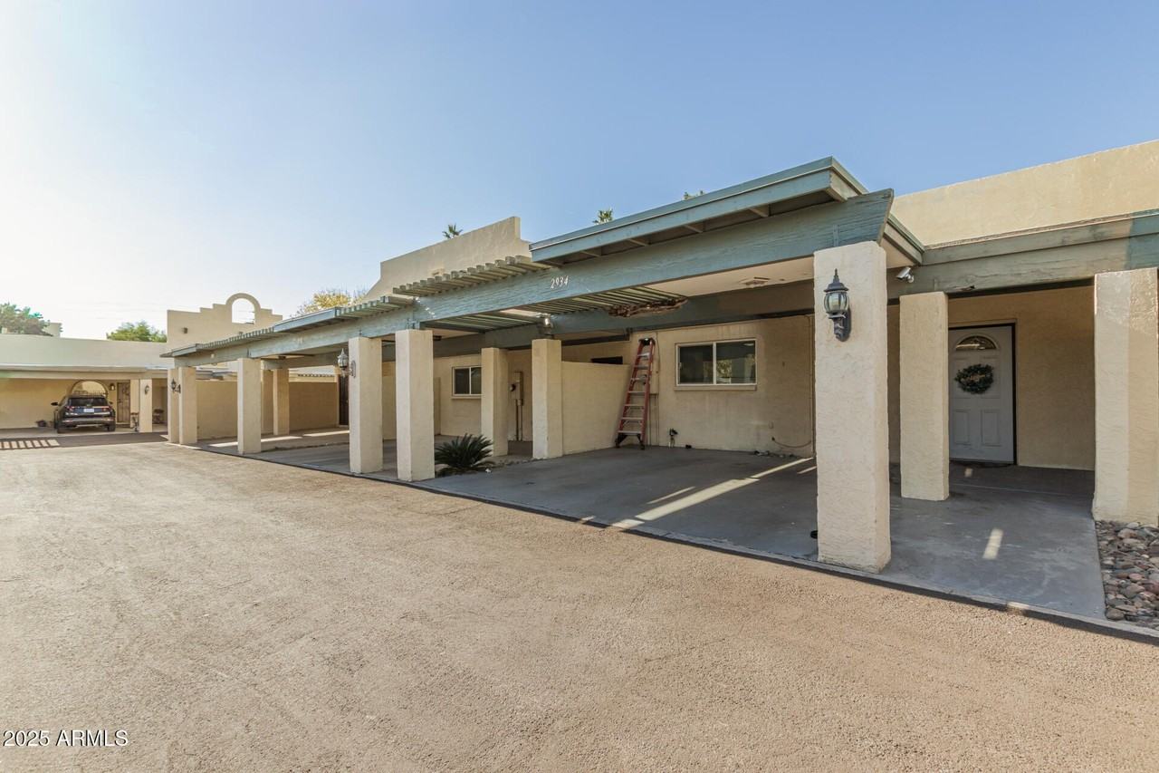 2934 North 22nd Place - Photo 2 of 27