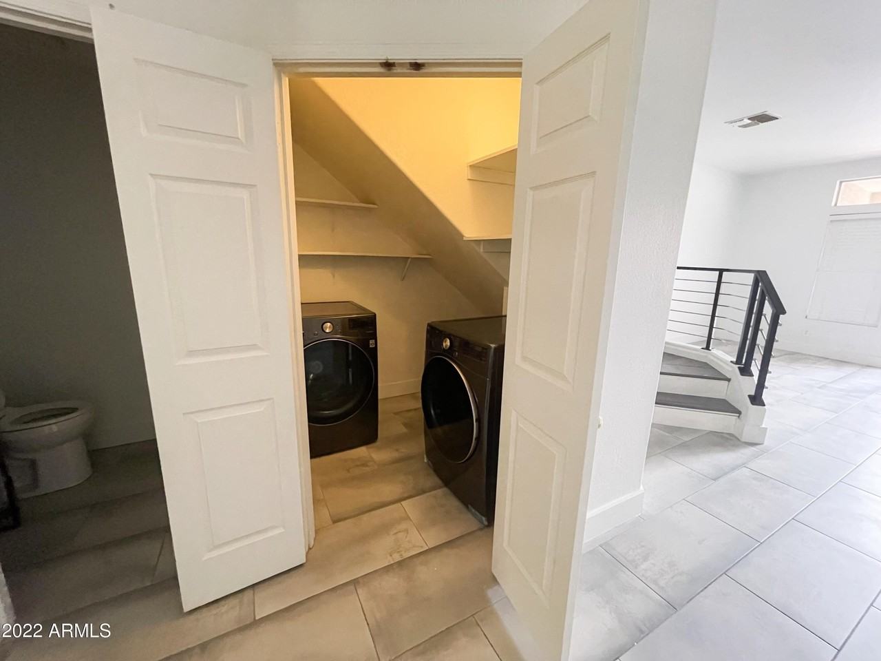 500 North Roosevelt Avenue #35 - Photo 5 of 11