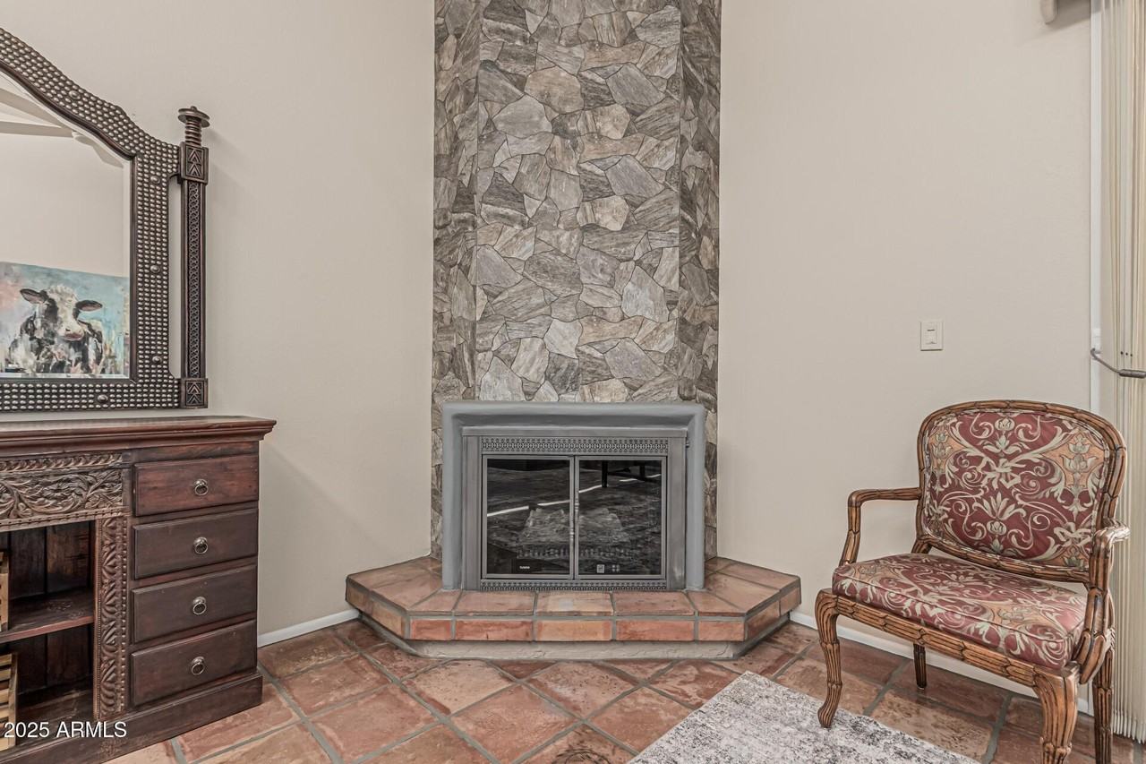 18718 East Rio Lane - Photo 6 of 50