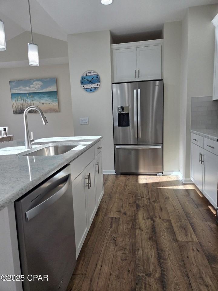 8952 Coral Reef Way - Photo 5 of 39