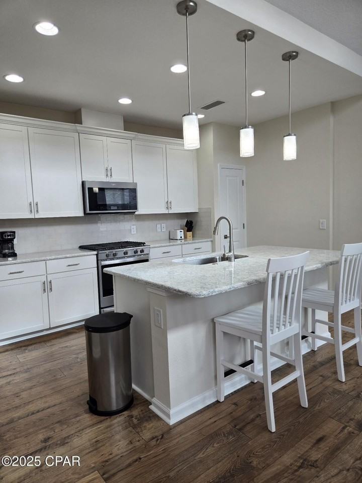 8952 Coral Reef Way - Photo 6 of 39