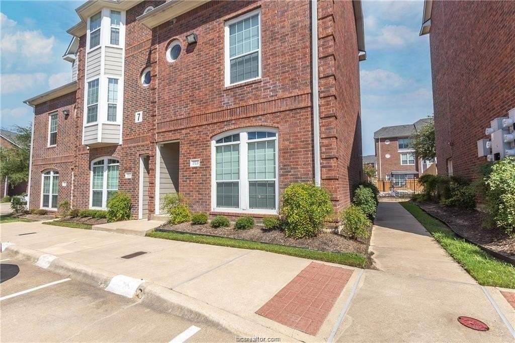 305 Holleman Drive East #703 - Photo 3 of 24