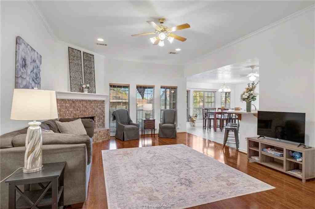 1215 Baywood Court - Photo 2 of 20