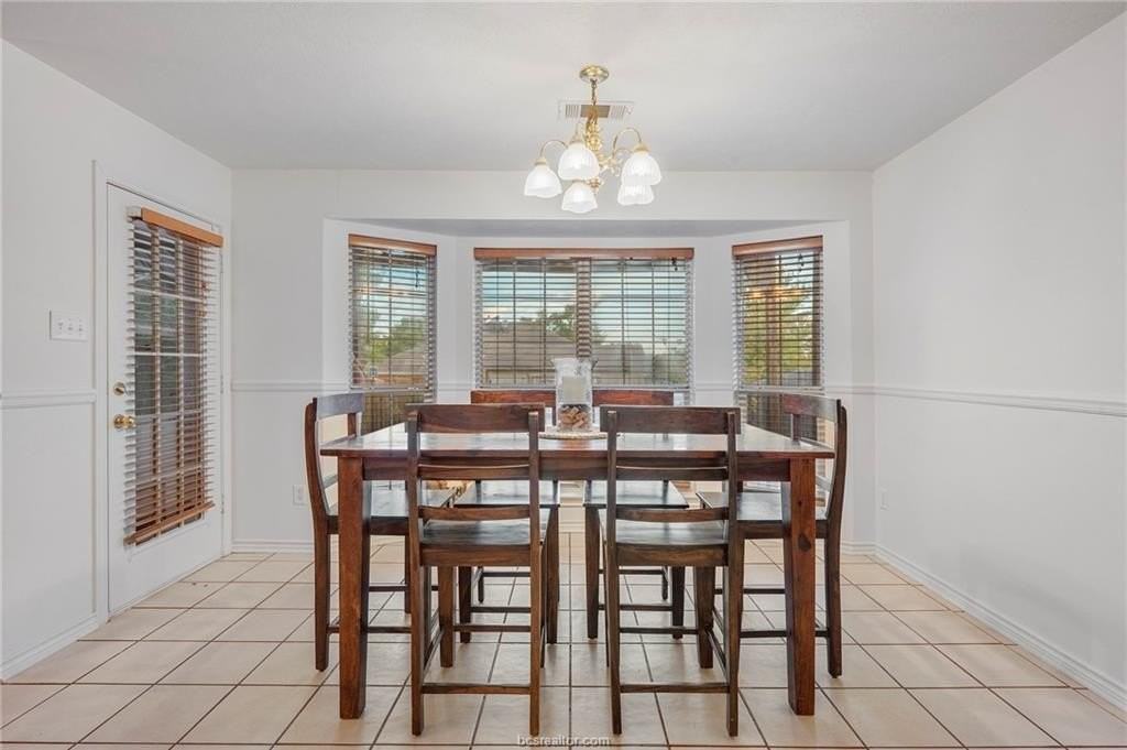 1215 Baywood Court - Photo 7 of 20