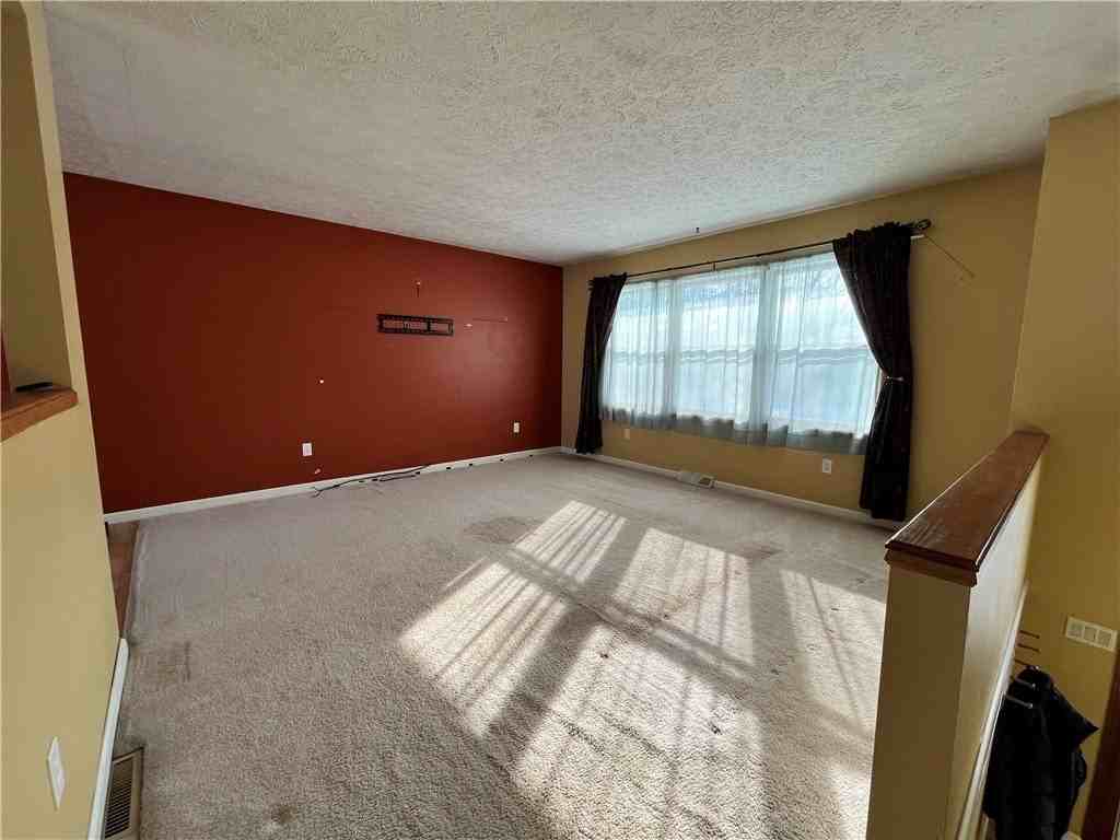 28 Willow Drive - Photo 6 of 23