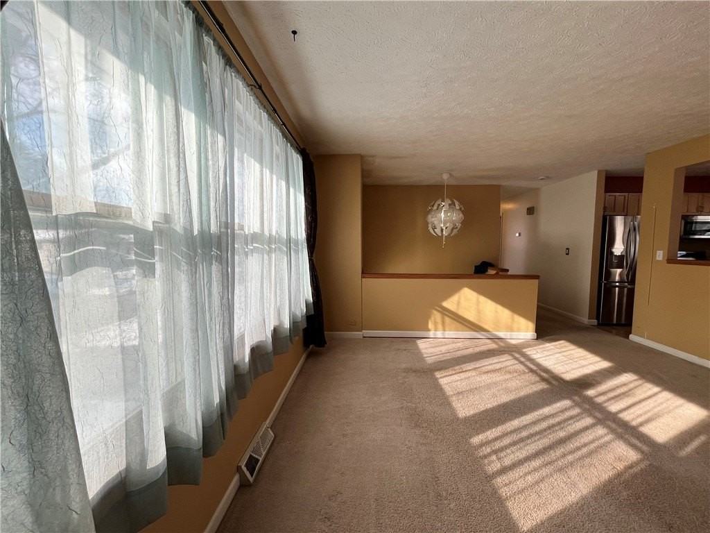 28 Willow Drive - Photo 7 of 23