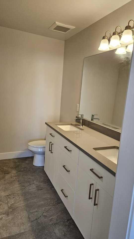 73 500 South #104 - Photo 4 of 11