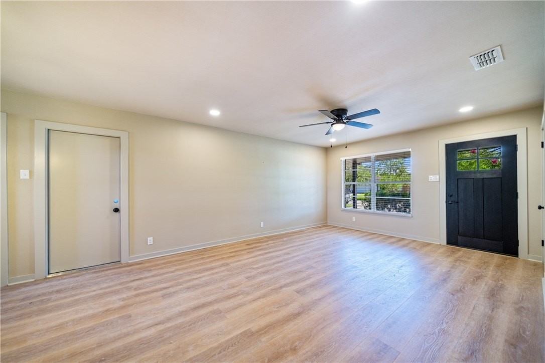 713 Drexel Drive - Photo 6 of 39