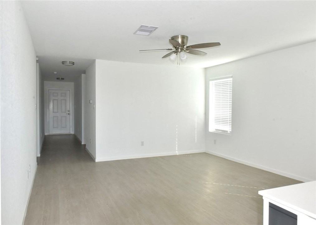 13229 Silverton Dr - Photo 6 of 15