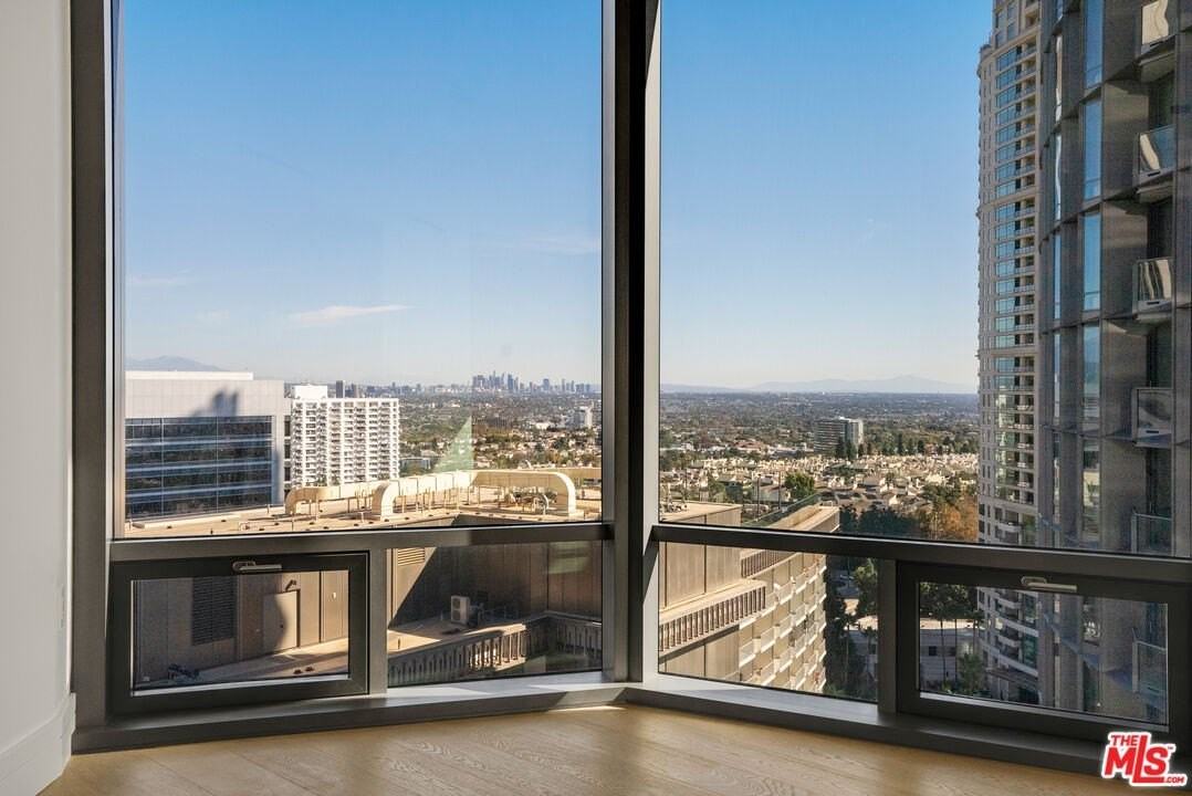 211 W Elm Ct unit: 16B #16B - Photo 6 of 32