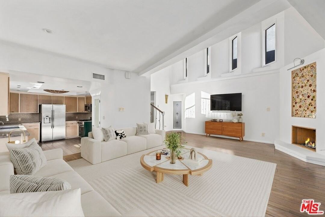 2316 Strongs Drive - Photo 5 of 20