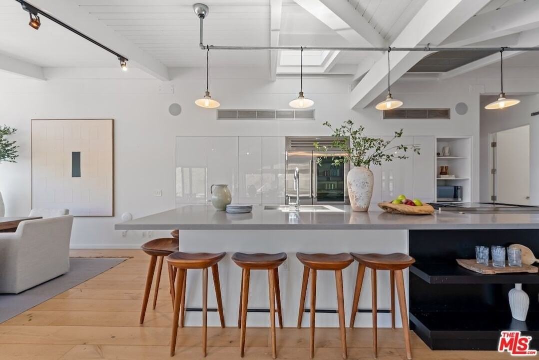 23701 Harbor Vista Drive - Photo 7 of 32