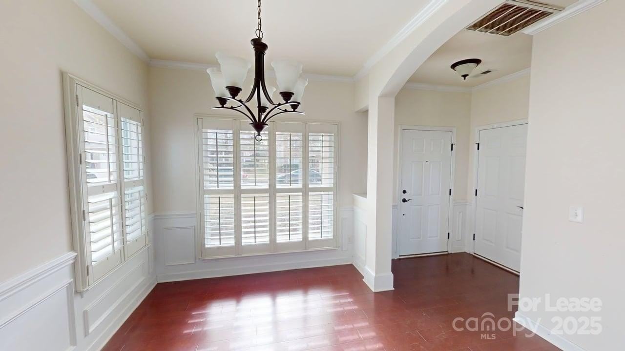 4602 Craigmoss Ln - Photo 4 of 24