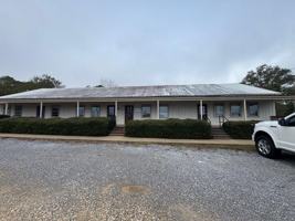 featured image of 172 Honeysuckle Road