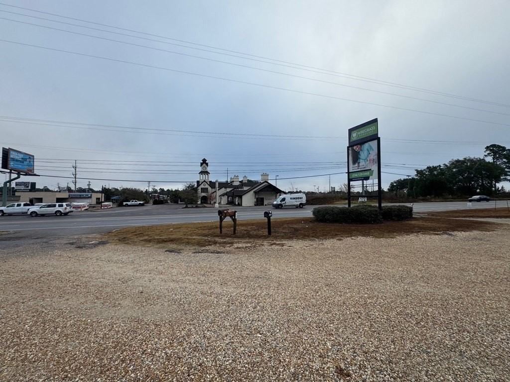 172 Honeysuckle Rd - Photo 2 of 5