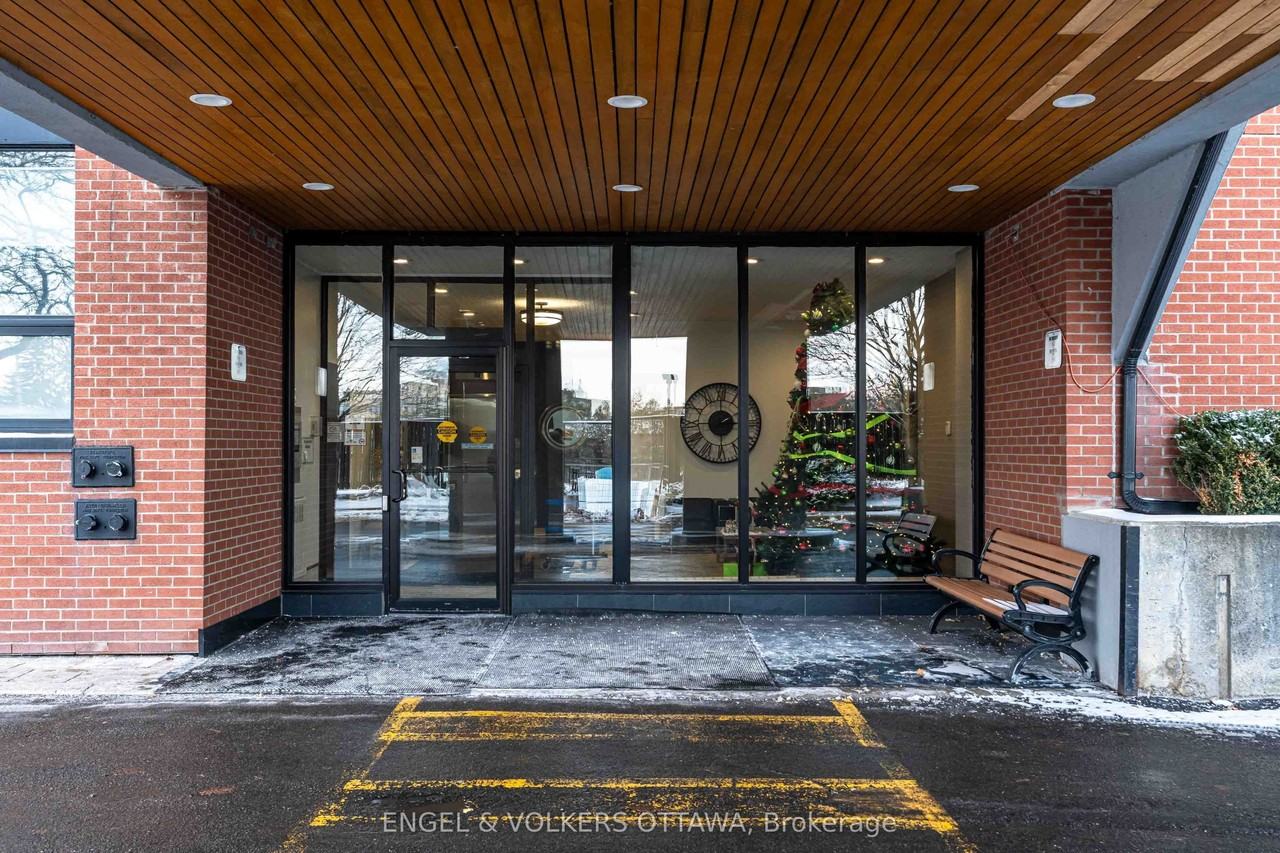 2951 Denbury Apts. - Photo 2 of 39