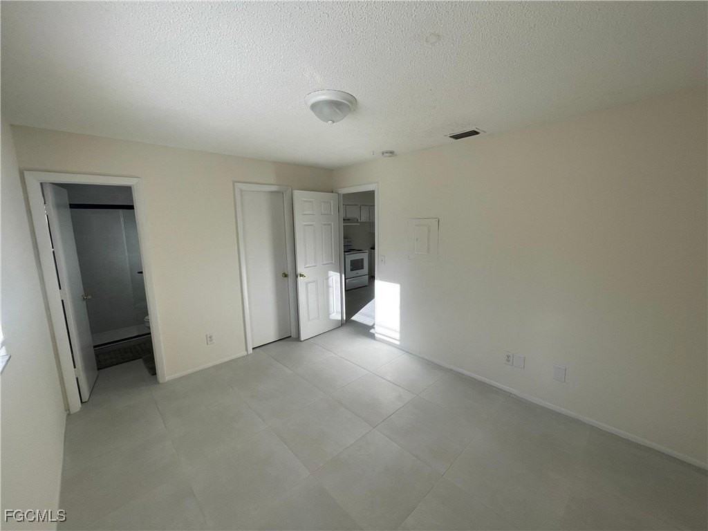 2357 Lafayette St - Photo 3 of 12