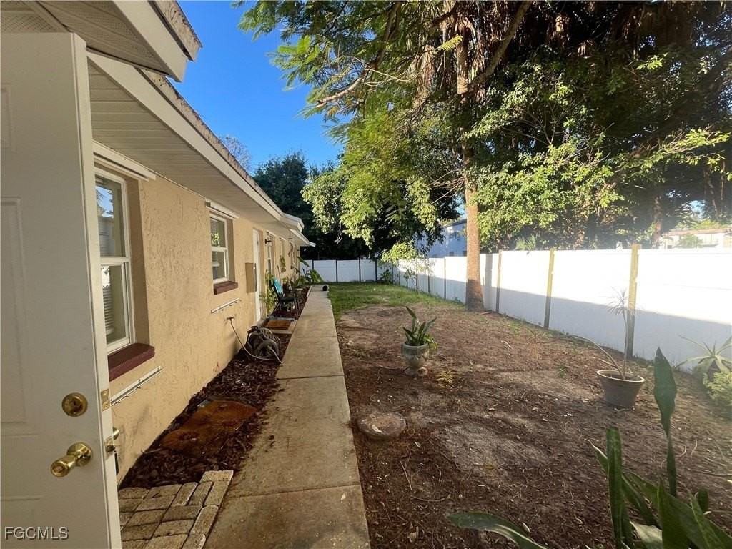 2357 Lafayette St - Photo 7 of 12