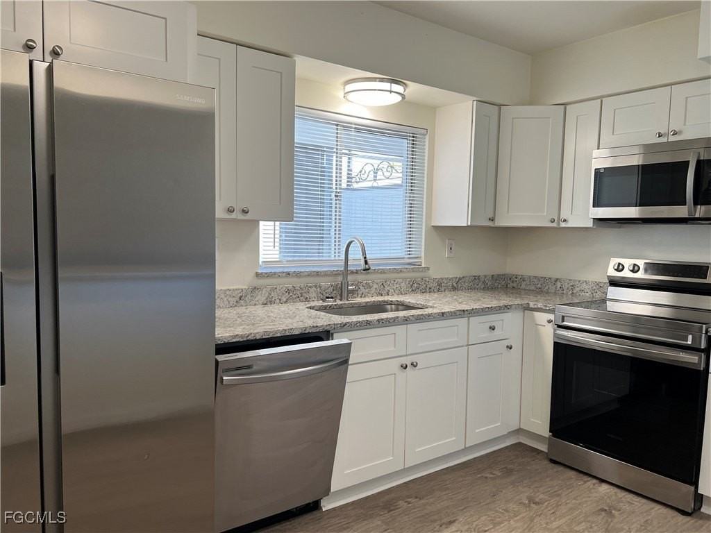 1721 Se 46th Ln - Photo 4 of 13