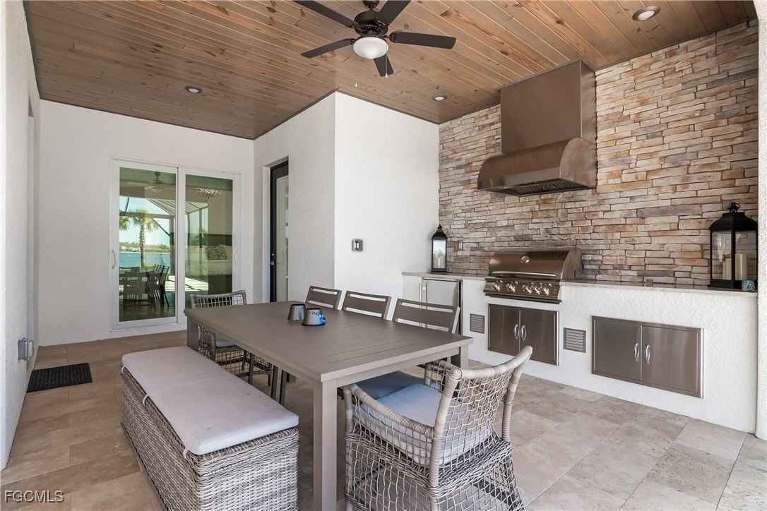 13974 Blue Bay Cir - Photo 4 of 49
