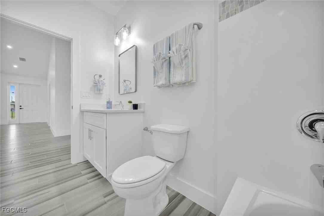 2836 Nw 5th Ter - Photo 6 of 37