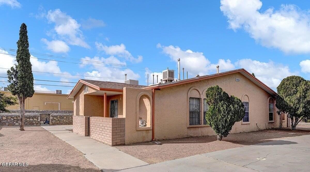 1909 Karen Sue Pl Apt C #C - Photo 2 of 13