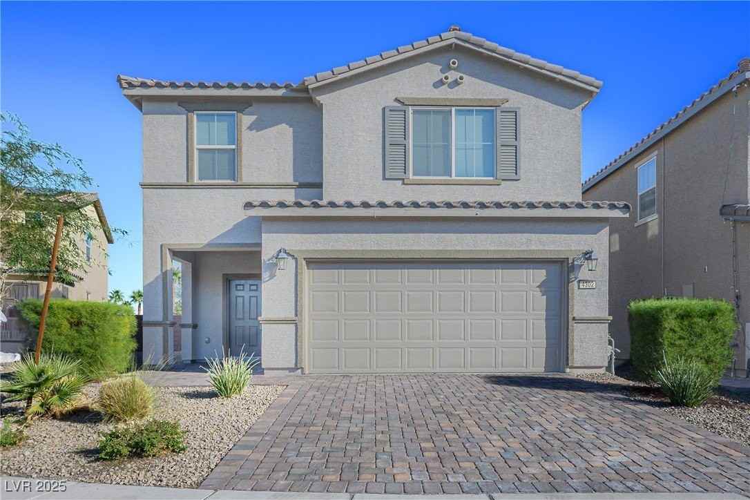 4302 Eagle Island St - Photo 2 of 35