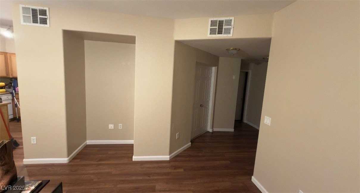 10125 Cedar Key Ave #103 - Photo 4 of 8