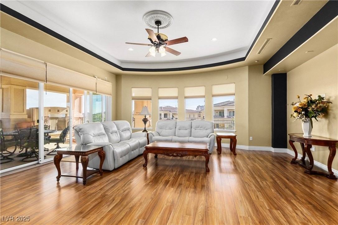 9145 Tesoras Dr #401 - Photo 2 of 50